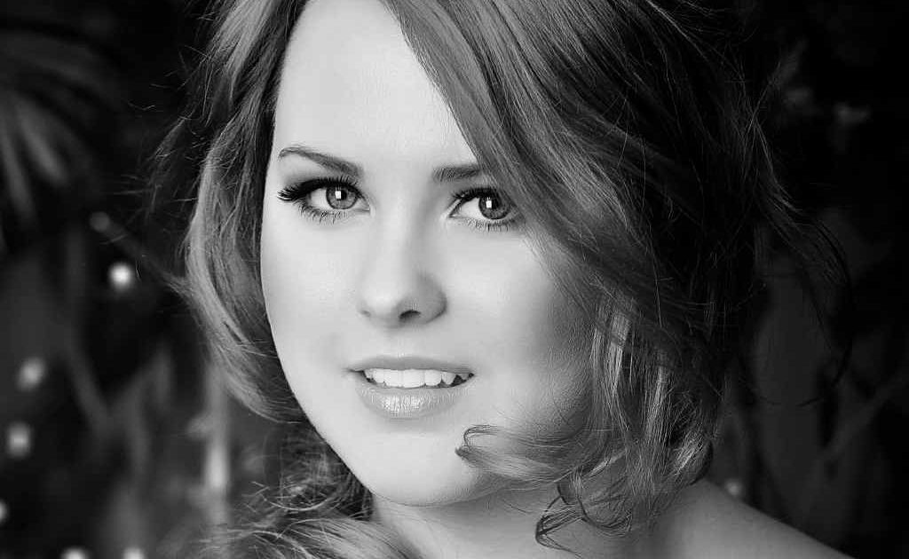 Ipswich stunner Emma-Jean Smith poses for reptile charity calendar. Ipswich stunner Emma-Jean Smith poses for reptile charity calendar.